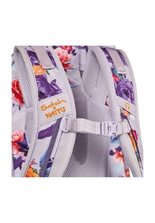 Satch Schulrucksack "pack Endless Bloom", Florales Dessin Weiß/ Violett/ Orange 14 Satch Schulrucksack "pack Endless Bloom", Florales Dessin Weiß/ Violett/ Orange – Bild 12
